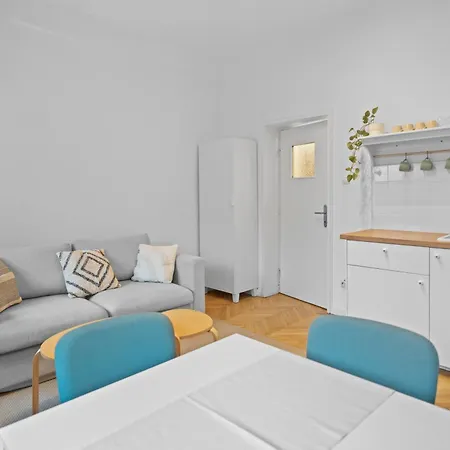 Διαμέρισμα Victory Avenue Gem - Modern & Elegant