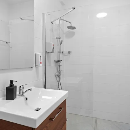 Victory Avenue Gem - Modern & Elegant * בוקרשט