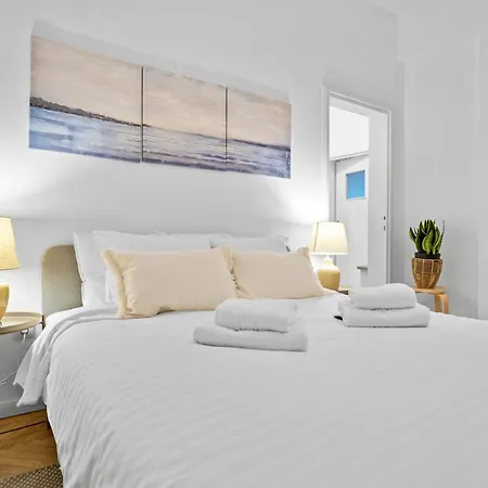 Victory Avenue Gem - Modern & Elegant Apartman Bukarest