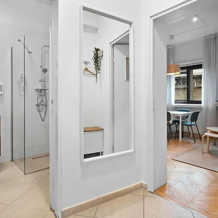 Victory Avenue Gem - Modern & Elegant Apartment *