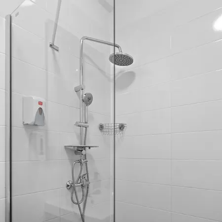 Victory Avenue Gem - Modern & Elegant Apartment *