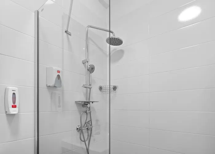 Victory Avenue Gem - Modern & Elegant Apartment *